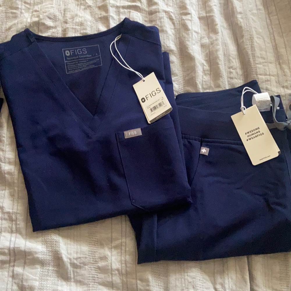 FIGS navy set